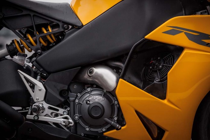Details becoming of a $7500 commuter motorcycle, not a prestige model costing three times as much. Photo : Motorcycling.com