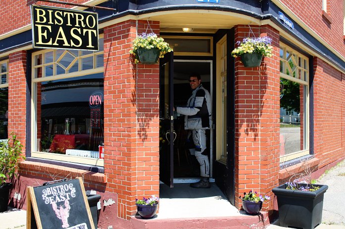 Even in rural Nova Scotia, 'Arris managed to find Euro-style dining. Photo: Zac Kurylyk