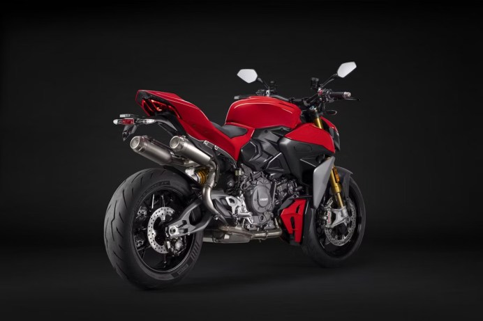 2025 Ducati Streetfighter V2. Photo: Ducati