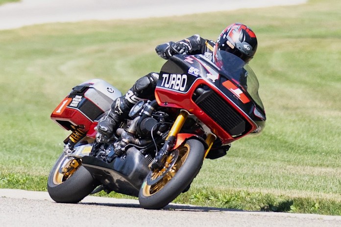 bagger racing