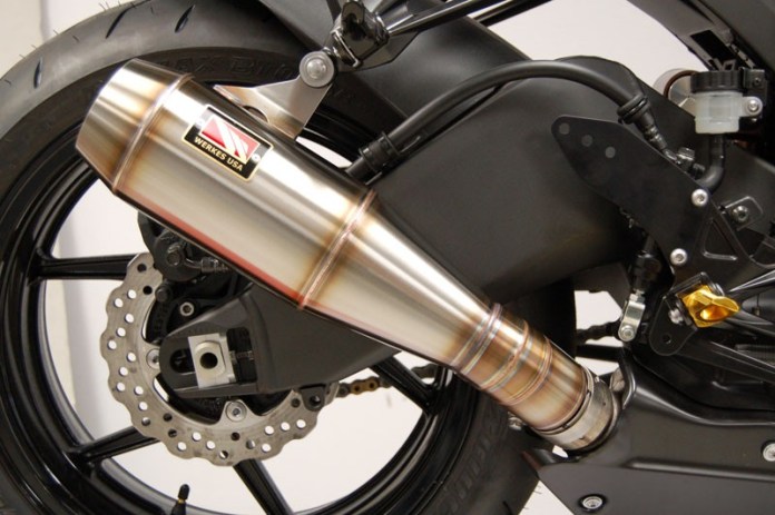 Looks good, and according to the manufacturer this pipe frees up serious power. But does that make it a better real world motorcycle?