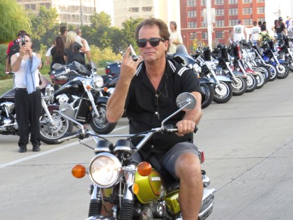 Wisely, this Honda didn't stop to chat about his bike's contrasting design philosophy.