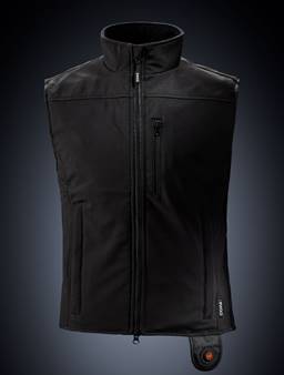 That tall collar blocks the wind well. In general, the material and fit are better on this, and it heats up more quickly than the last battery vest I owned. Photo: ewool
