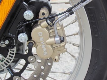 Don't let the name fool you - those are Brembo brakes.