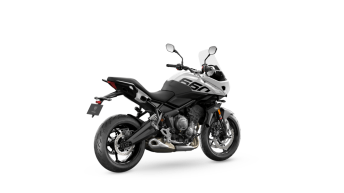 2025-Triumph-Tiger-Sport-660-Crystal-White_RHS-Rear-Angle